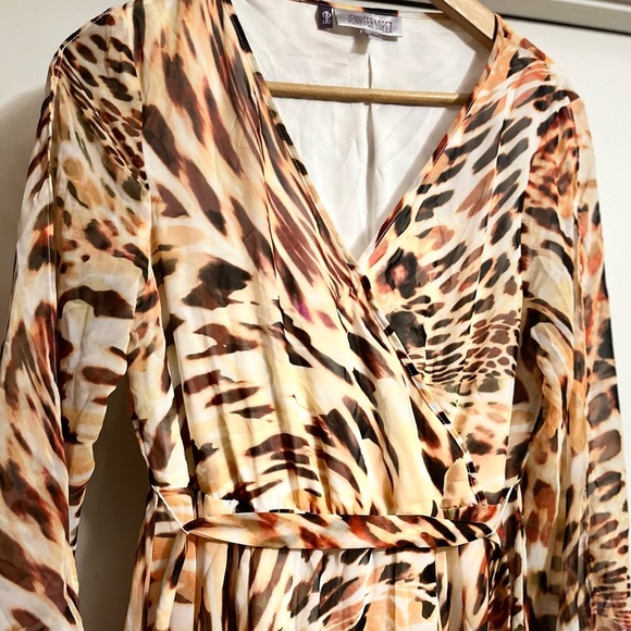 JLO long dress with slits and leopard print, Sz M Leopard Print Maxi Dress - Picture 5 of 9